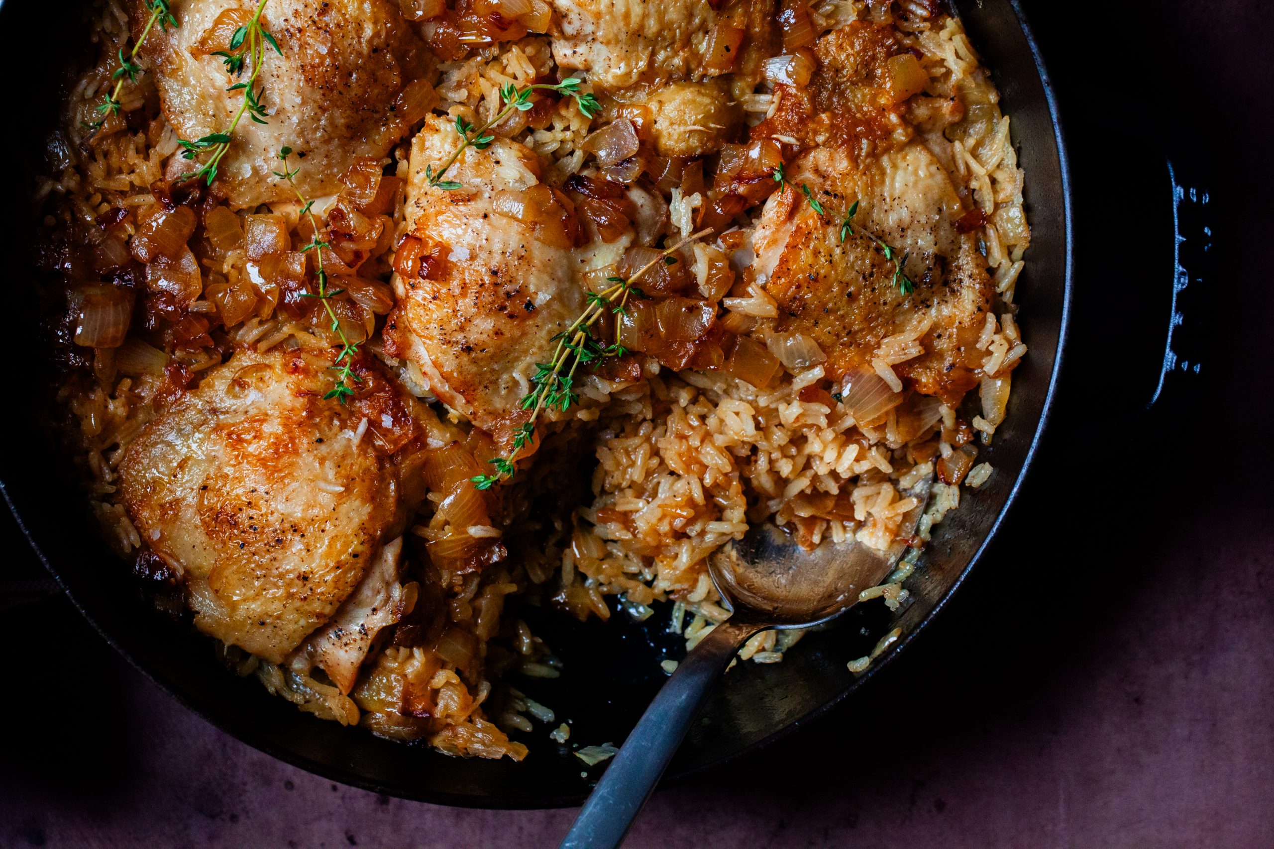 https://149401384.v2.pressablecdn.com/wp-content/uploads/2023/09/chicken-rice-with-buttered-onions-11-scaled.jpg